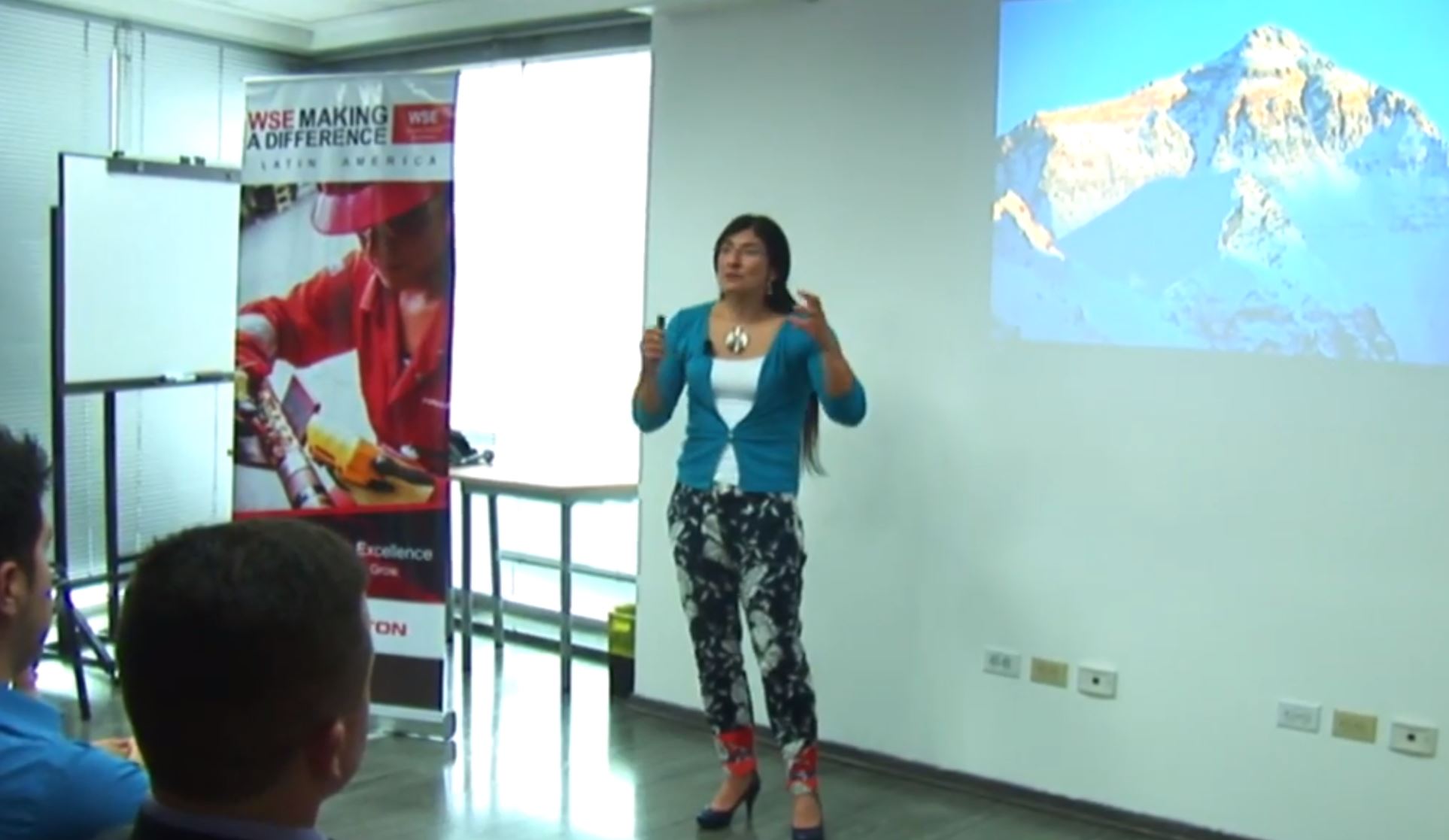 Halliburton - Women Sharing Excellence (WSE) - Carla Pérez y la Montaña