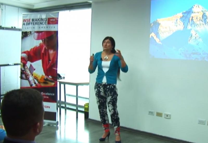 Halliburton - Women Sharing Excellence (WSE) - Carla Pérez y la Montaña