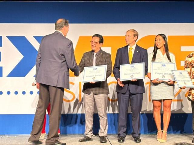 SPE Ecuador Section Recibe el Premio Presidencial por su Compromiso con la Participación Comunitaria